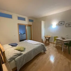 https://appartamento-piccolominidue.it-tuscanyhotel.com